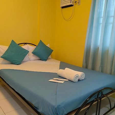 Yellowpad Hotel ダバオ　シティ エクステリア 写真